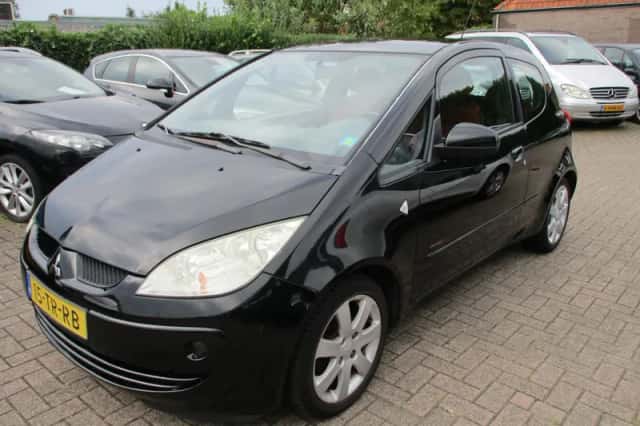 Mitsubishi Colt (2006) thumbnail 2