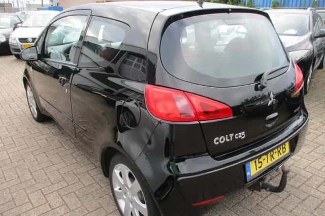 Mitsubishi Colt (2006) thumbnail 4