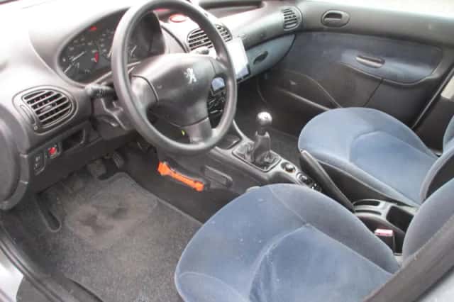 Peugeot 206 (2002) thumbnail 5