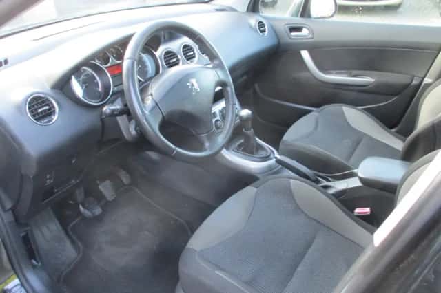 Peugeot 308 (2008) thumbnail 5