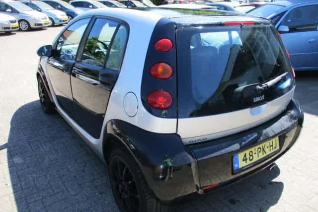 Smart Forfour (2004) thumbnail 3