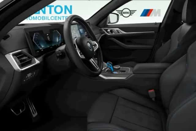 BMW i4 (2023) thumbnail 3