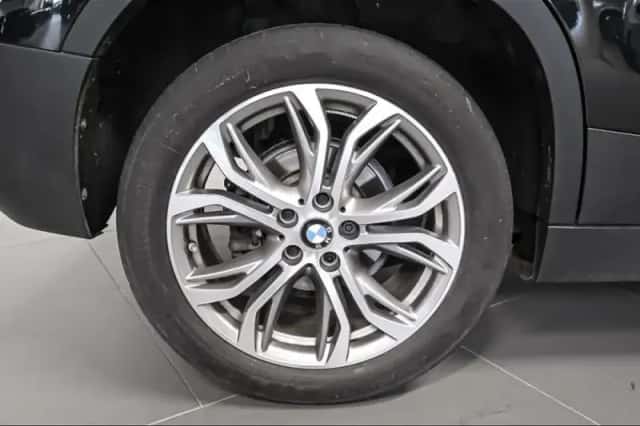 BMW X2 (2020) thumbnail 4