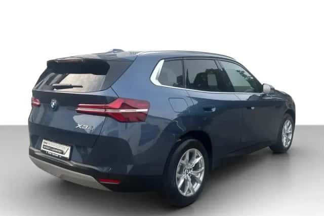 BMW X3 (2025) thumbnail 3