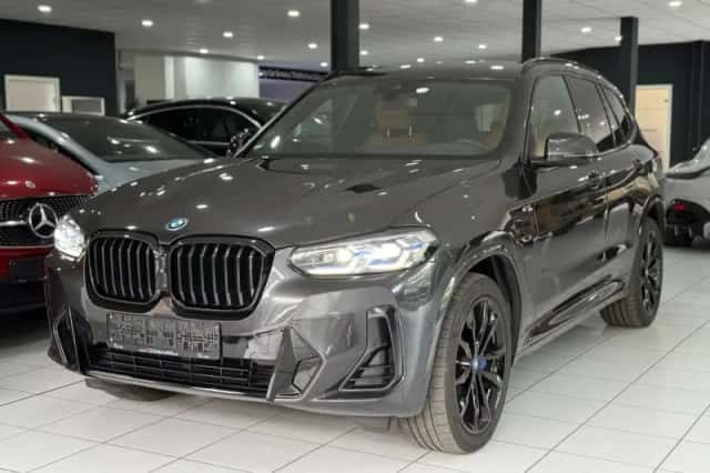 BMW X3 (2022) thumbnail 1