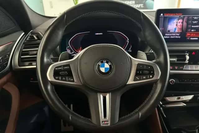 BMW X4 (2023) thumbnail 6