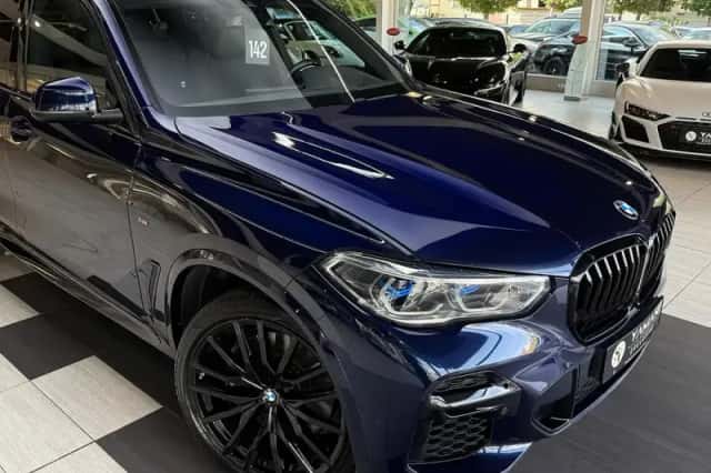 BMW X5 (2023) thumbnail 5