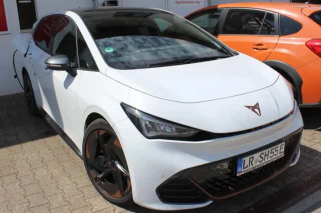 CUPRA Born (2021) thumbnail 1