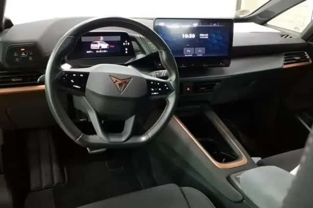 CUPRA Born (2022) thumbnail 4