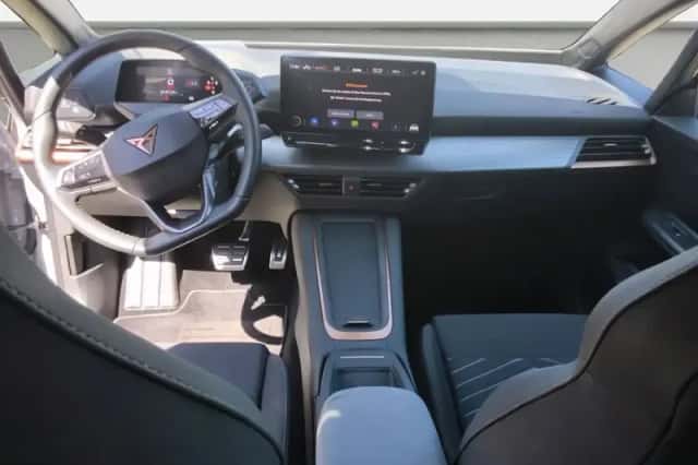 CUPRA Born (2024) thumbnail 4