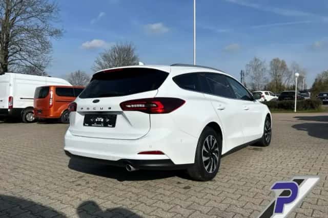 Ford Focus (2025) thumbnail 5