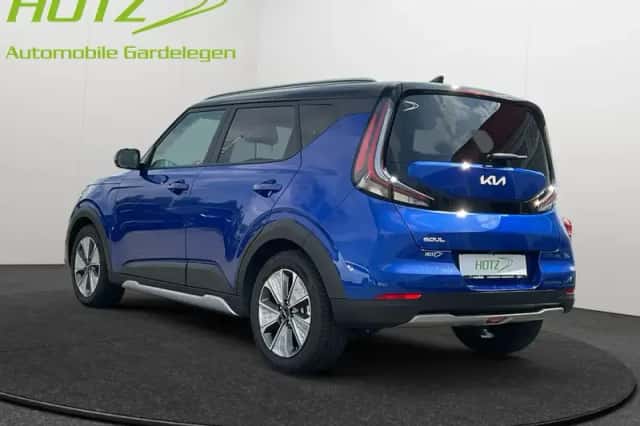 Kia Soul (2023) thumbnail 3