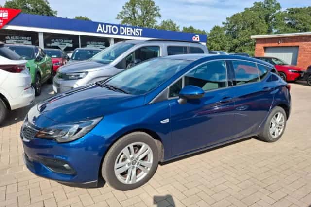 Opel Astra (2020) thumbnail 1