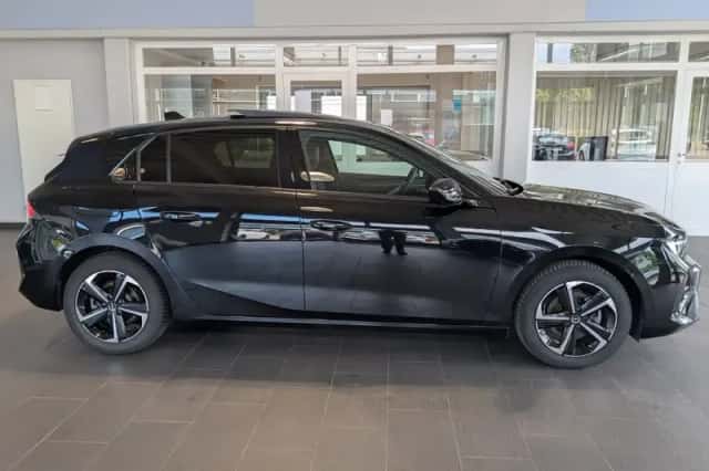 Opel Astra (2025) thumbnail 2
