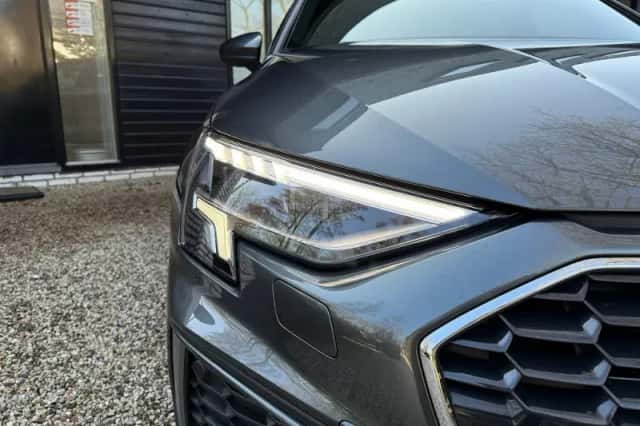 Audi A3 (2021) thumbnail 4