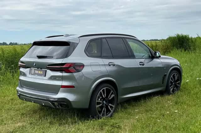 BMW X5 (2024) thumbnail 2