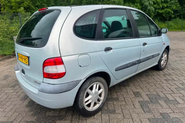 Renault Scénic (2001) thumbnail 5