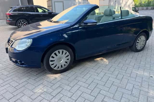 Volkswagen Eos (2009) thumbnail 1