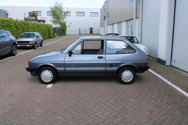 Ford Fiesta (1988) thumbnail 2