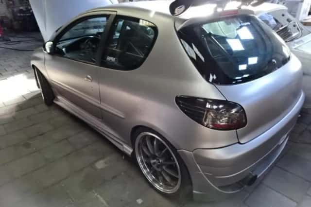 Peugeot 206 (2000) thumbnail 3