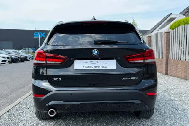 BMW X1 (2021) thumbnail 5