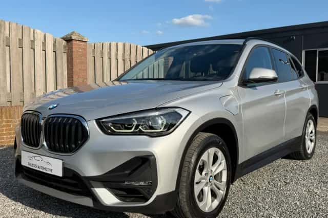 BMW X1 (2021) thumbnail 2