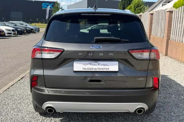 Ford Kuga (2022) thumbnail 5