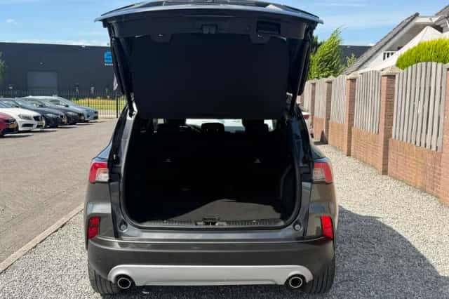 Ford Kuga (2022) thumbnail 6