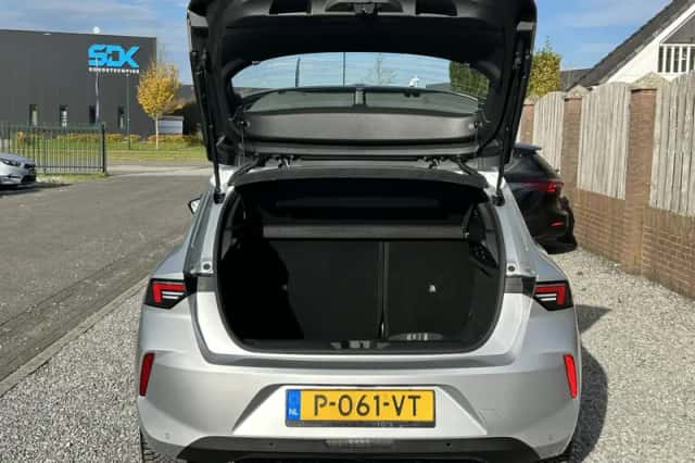 Opel Astra (2022) thumbnail 6