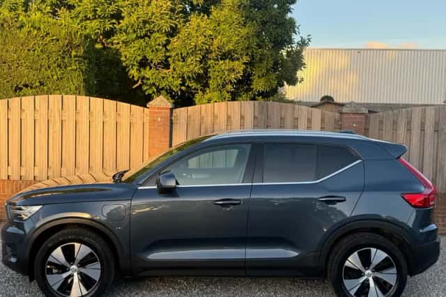 Volvo XC40 (2022) thumbnail 3