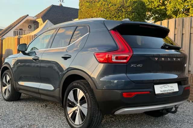 Volvo XC40 (2022) thumbnail 4