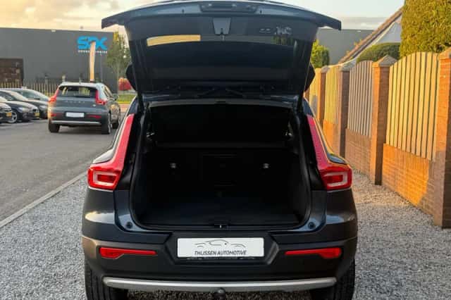 Volvo XC40 (2022) thumbnail 6