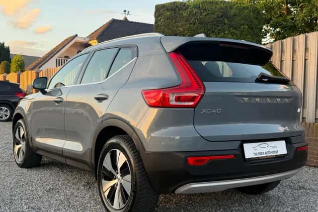 Volvo XC40 (2022) thumbnail 4