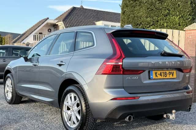Volvo XC60 (2021) thumbnail 4