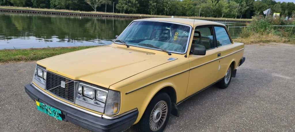 Volvo 242 (1983) — foto 1