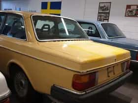 Volvo 242 (1983) thumbnail 8