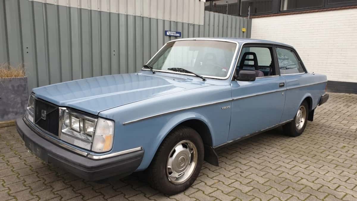 Volvo 242 (1983) — foto 1