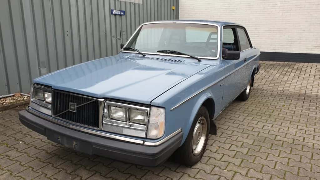 Volvo 242 (1983) — foto 1