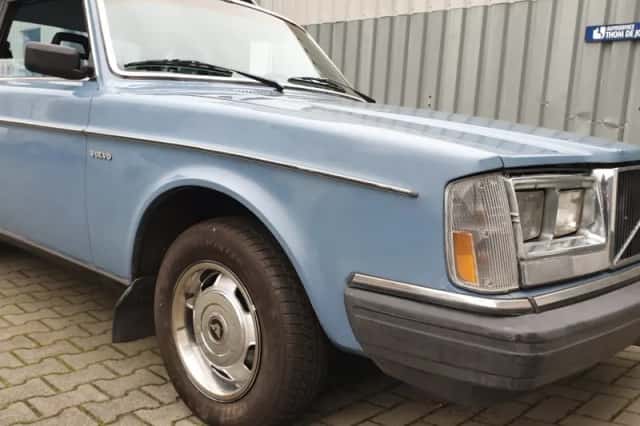 Volvo 242 (1983) thumbnail 16