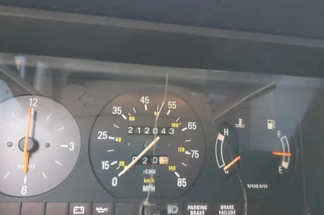 Volvo 242 (1983) thumbnail 42