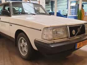Volvo 240 (1990) thumbnail 2