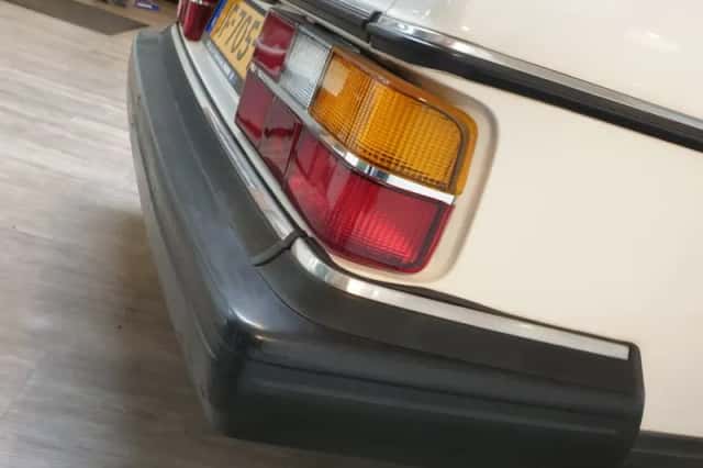 Volvo 240 (1990) thumbnail 14