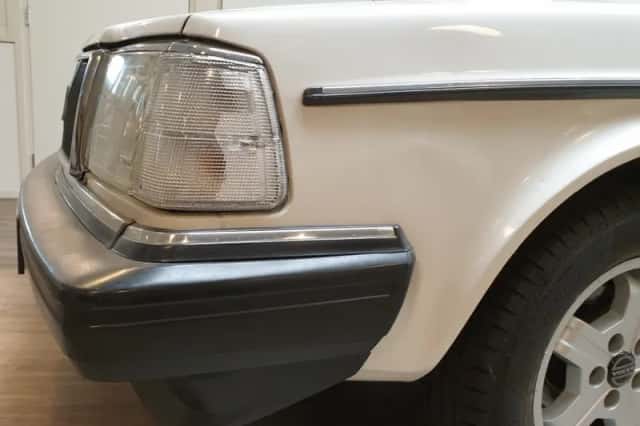 Volvo 240 (1990) thumbnail 15