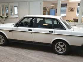 Volvo 240 (1990) thumbnail 18