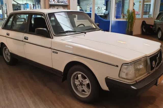 Volvo 240 (1990) thumbnail 20