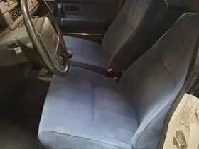 Volvo 240 (1990) thumbnail 23