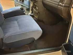 Volvo 240 (1990) thumbnail 26
