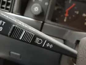 Volvo 240 (1990) thumbnail 31