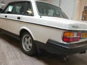 Volvo 240 (1990) thumbnail 5