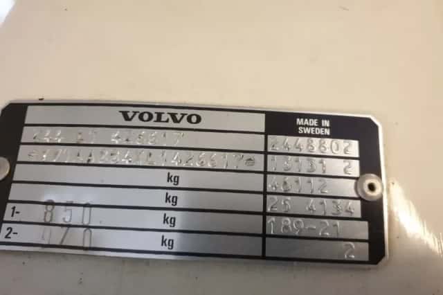 Volvo 240 (1990) thumbnail 44